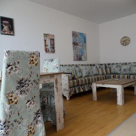 Lora Boutique Apartman Pomorie Kültér fotó