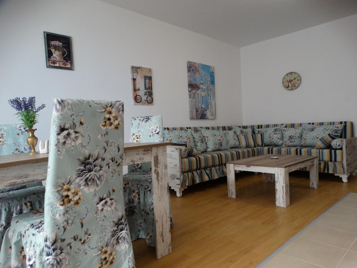 Lora Boutique Apartman Pomorie Kültér fotó