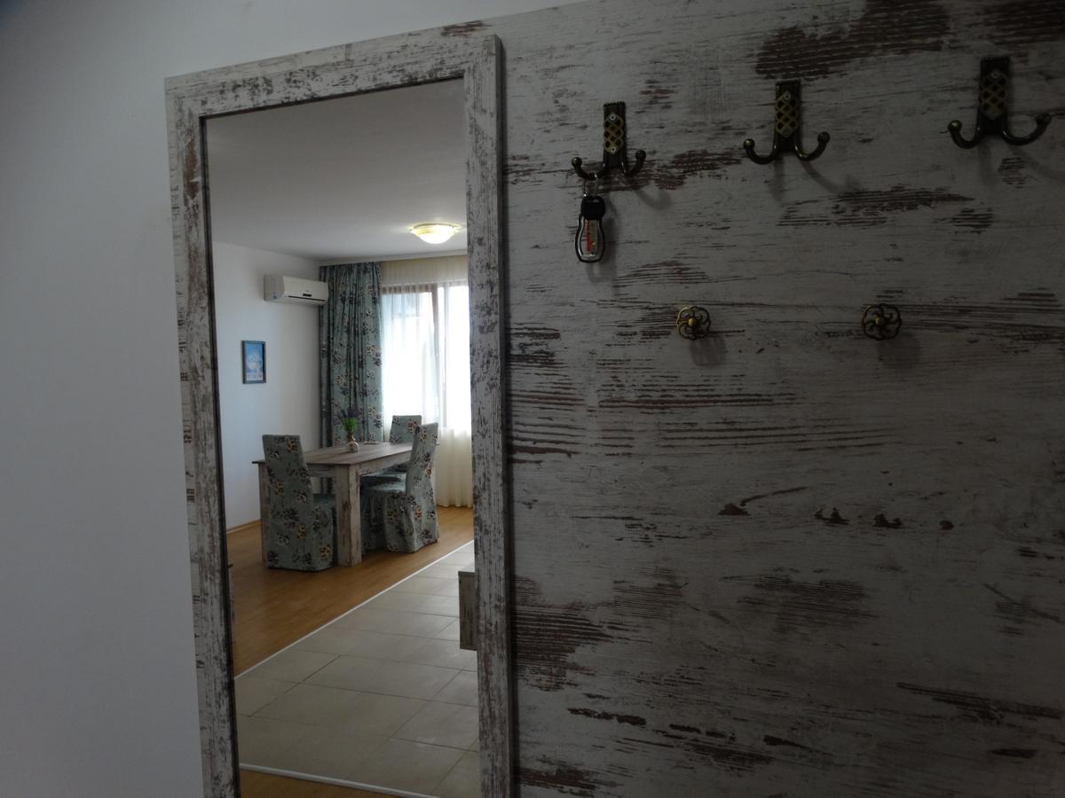 Lora Boutique Apartman Pomorie Kültér fotó