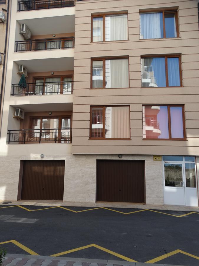 Lora Boutique Apartman Pomorie Kültér fotó