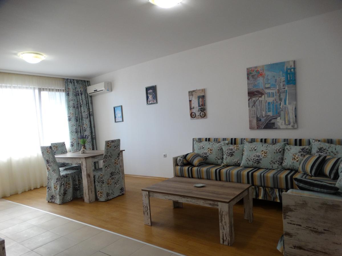 Lora Boutique Apartman Pomorie Kültér fotó
