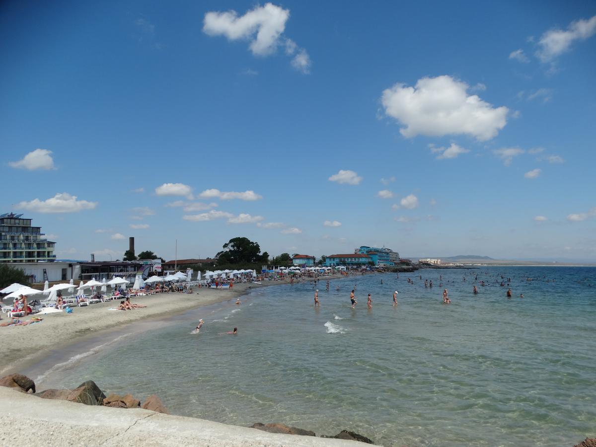 Lora Boutique Apartman Pomorie Kültér fotó